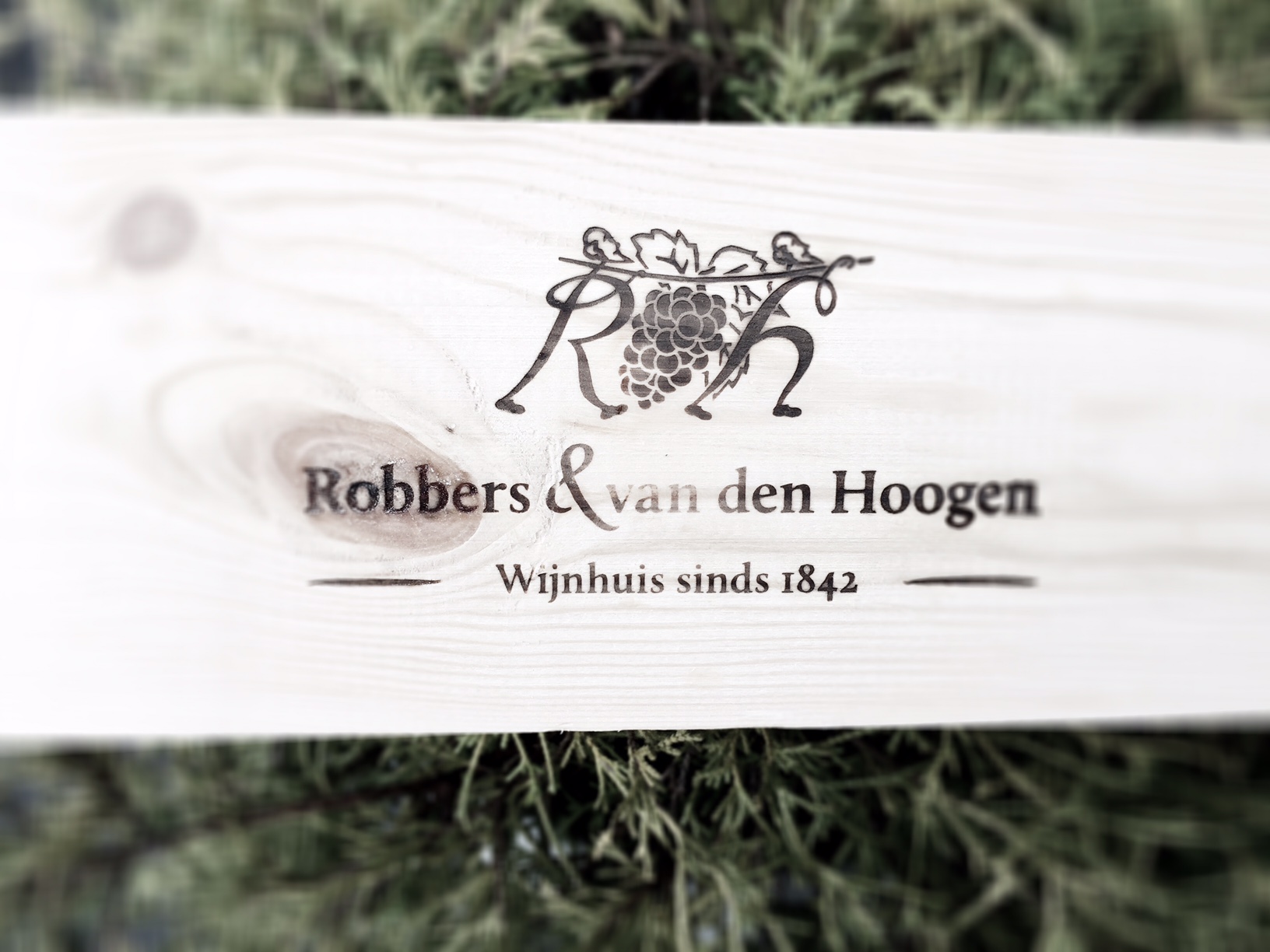"Mensen die van wijn houden, zijn altijd leuk" 3 '...het wijnhuis, vertelt ook het verhaal van zijn familie, eigenaar sinds 1842.'